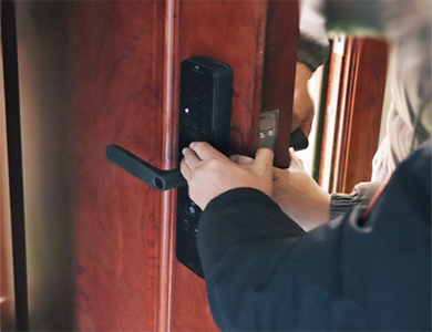 吴兴24小时上门开锁公司